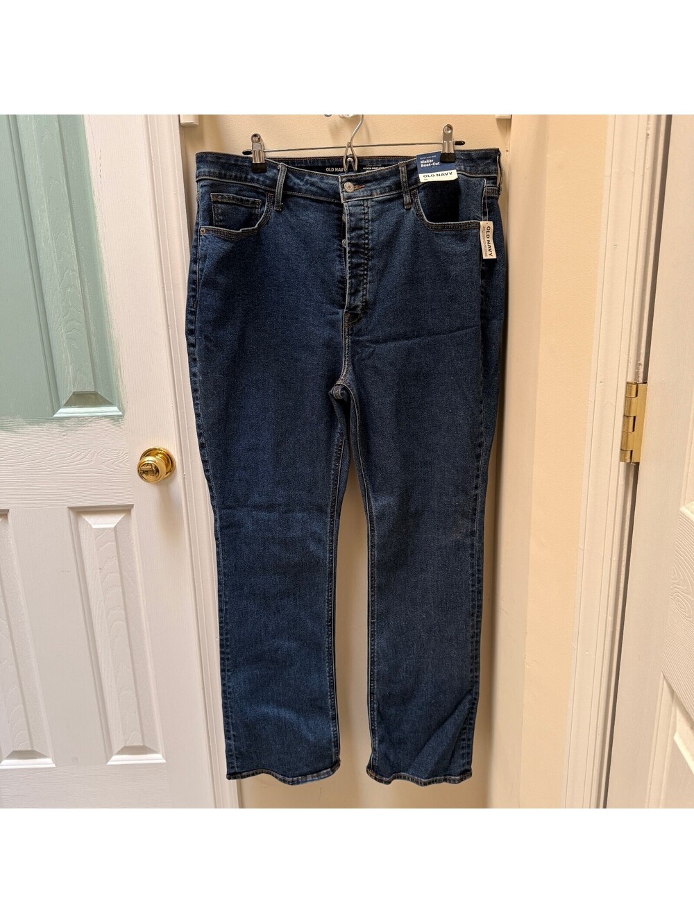 NWT Old Navy Extra High Rise Kicker Boot-Cut Jeans Secret-Smooth Pockets Size 16